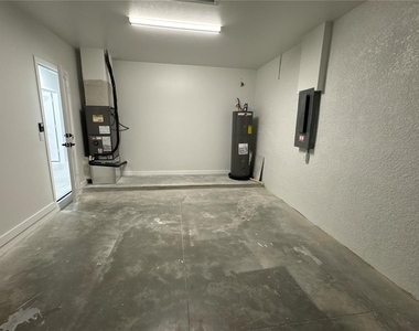 1775 Glenway Court - Photo Thumbnail 15