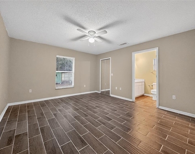 835 Lancaster Avenue - Photo Thumbnail 7