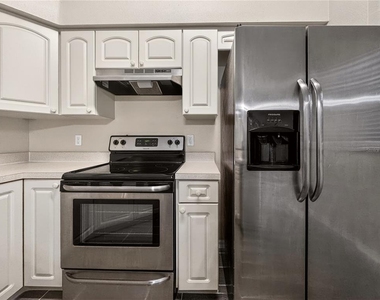 835 Lancaster Avenue - Photo Thumbnail 6