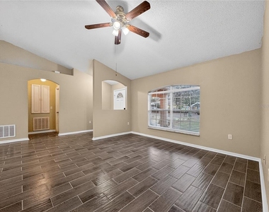 835 Lancaster Avenue - Photo Thumbnail 3