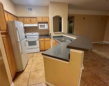 3280 Soho Street - Photo Thumbnail 9