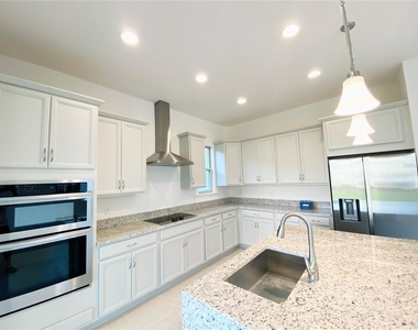 13270 Bromborough Drive - Photo Thumbnail 8
