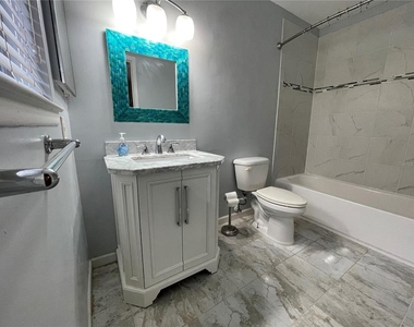 710 Raymond Circle - Photo Thumbnail 6