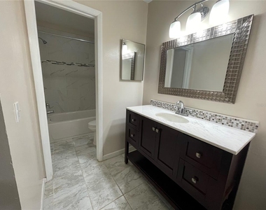 710 Raymond Circle - Photo Thumbnail 7