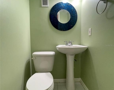 710 Raymond Circle - Photo Thumbnail 5