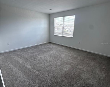 11777 Globe Street - Photo Thumbnail 16