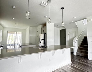 11777 Globe Street - Photo Thumbnail 5