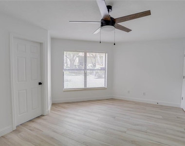 1111 Salerno Court - Photo Thumbnail 12
