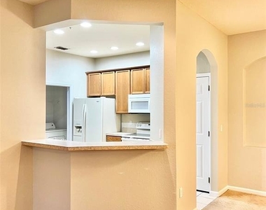 3000 Laurel Park Lane - Photo Thumbnail 5