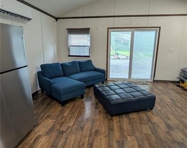 18312 Holister Rd - Photo Thumbnail 7