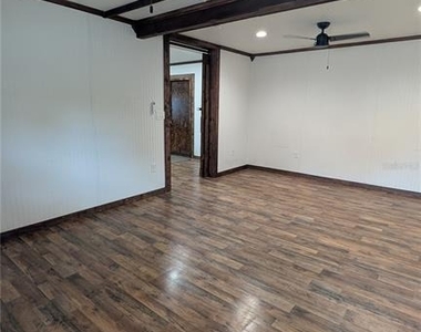 18312 Holister Rd - Photo Thumbnail 15