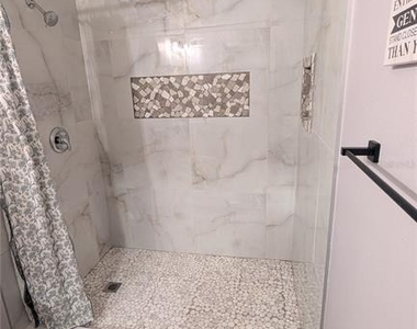 18312 Holister Rd - Photo Thumbnail 10