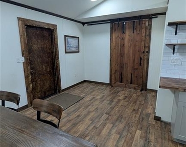 18312 Holister Rd - Photo Thumbnail 18
