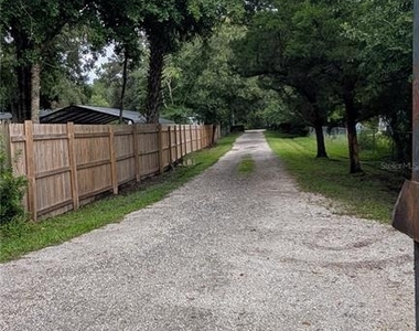 18312 Holister Rd - Photo Thumbnail 22
