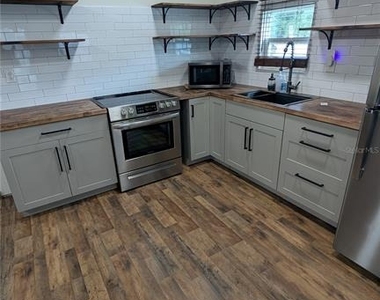18312 Holister Rd - Photo Thumbnail 19