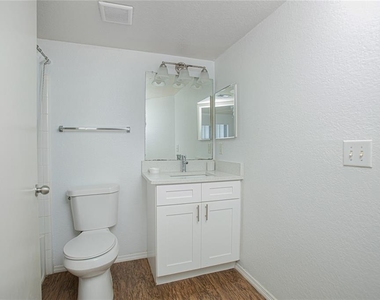 2206 Antigua Place - Photo Thumbnail 18