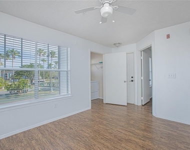 2206 Antigua Place - Photo Thumbnail 15