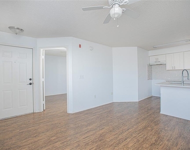 2206 Antigua Place - Photo Thumbnail 13