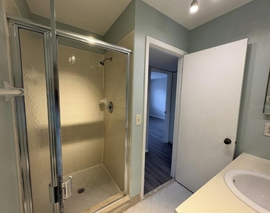 2683 Oak Park Way - Photo Thumbnail 8