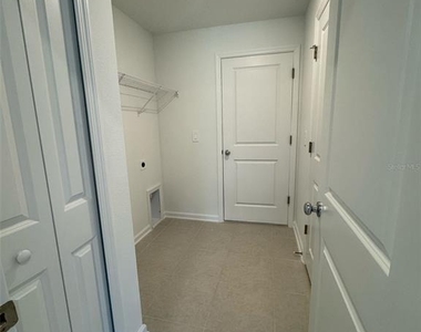 4820 Yellow Elder Way - Photo Thumbnail 6