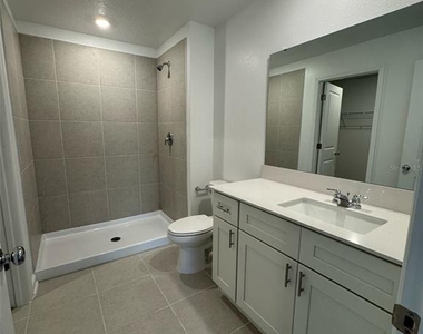 4820 Yellow Elder Way - Photo Thumbnail 10