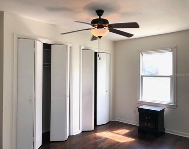 941 Lakeview Road - Photo Thumbnail 5