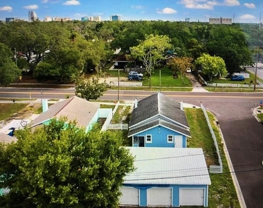 941 Lakeview Road - Photo Thumbnail 4