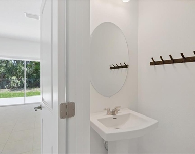 15024 Cuzcorro Court - Photo Thumbnail 26