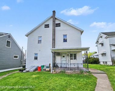 814 Price Street - Photo Thumbnail 15