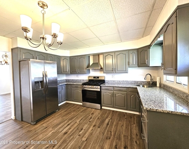 814 Price Street - Photo Thumbnail 2