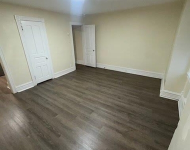 1438 W Turner Street - Photo Thumbnail 10
