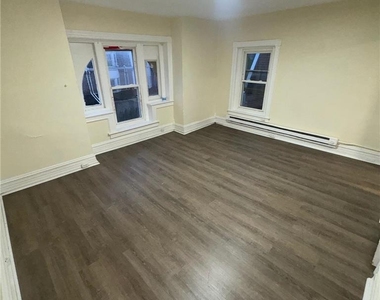 1438 W Turner Street - Photo Thumbnail 7