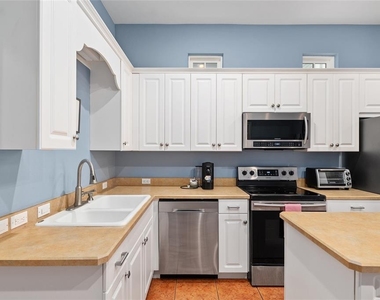 4837 Sw 91st Drive - Photo Thumbnail 23