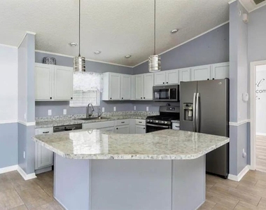 104 Cherry Blossom Lane - Photo Thumbnail 5