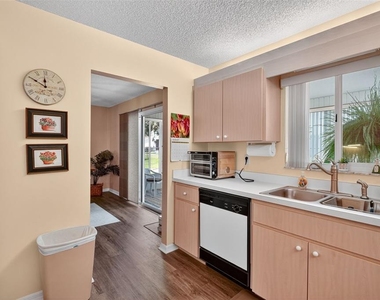 17551 Se 96th Court - Photo Thumbnail 17