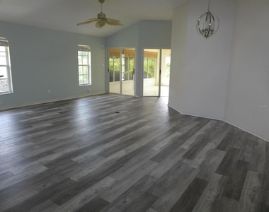 21721 King Richards Way - Photo Thumbnail 7