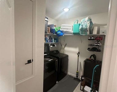 11612 Armada Way - Photo Thumbnail 16