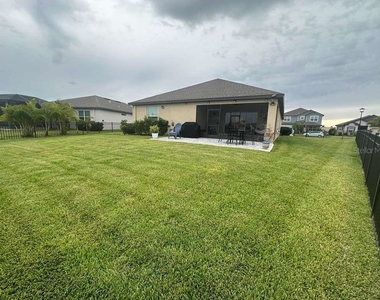 11612 Armada Way - Photo Thumbnail 6