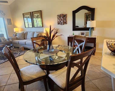 7224 Cedar Hollow Circle - Photo Thumbnail 5