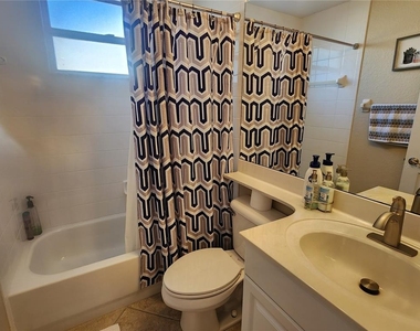 7224 Cedar Hollow Circle - Photo Thumbnail 12