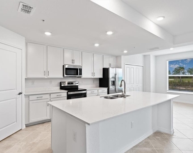 12440 Wellen Golf Street - Photo Thumbnail 5