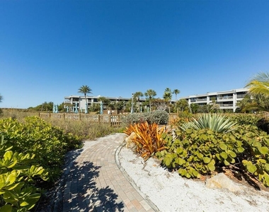 5757 Gulf Of Mexico Drive - Photo Thumbnail 38