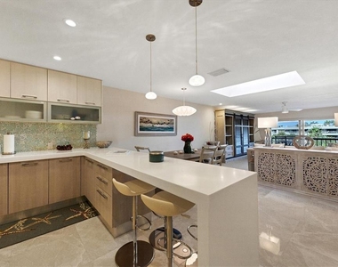 5757 Gulf Of Mexico Drive - Photo Thumbnail 17