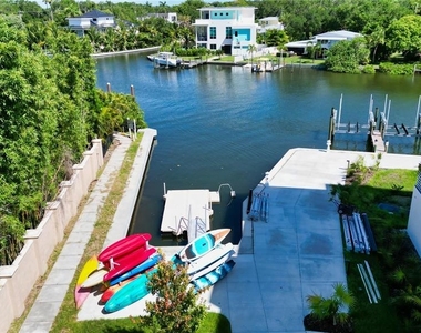 1709 N Tamiami Trail - Photo Thumbnail 29
