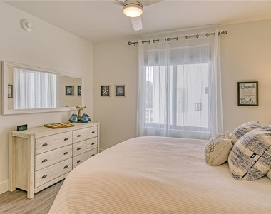 1709 N Tamiami Trail - Photo Thumbnail 17