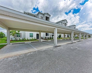 12320 Wellen Golf Street - Photo Thumbnail 31