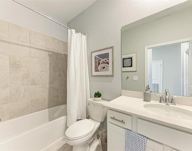12320 Wellen Golf Street - Photo Thumbnail 19