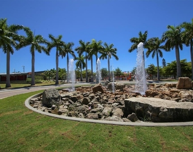 1676 Oak Street - Photo Thumbnail 30