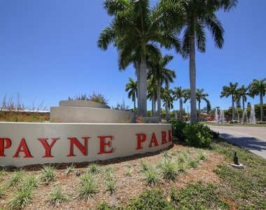 1676 Oak Street - Photo Thumbnail 29