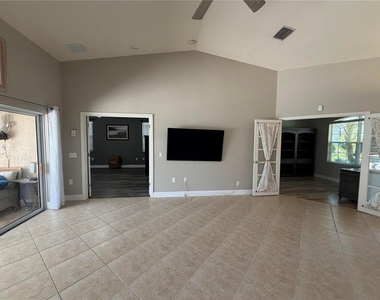9243 13th Avenue Circle Nw - Photo Thumbnail 6